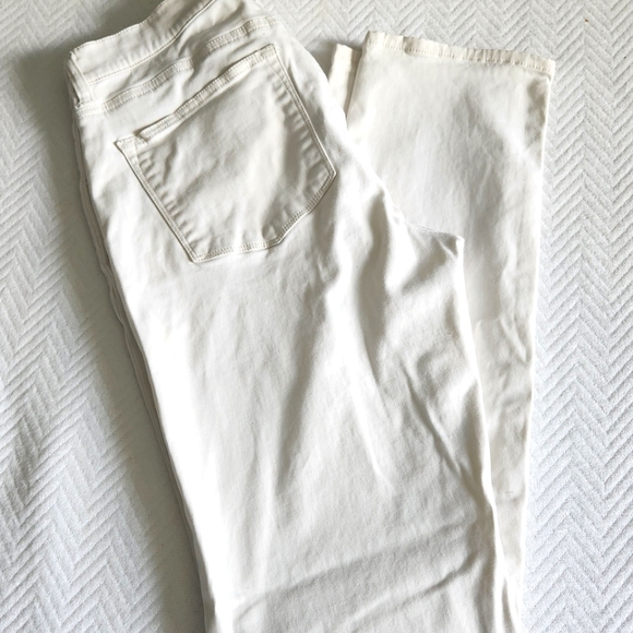 Lauren Ralph Lauren Green Label Jeans White Classic- White Straight-Leg Pants - Picture 4 of 9